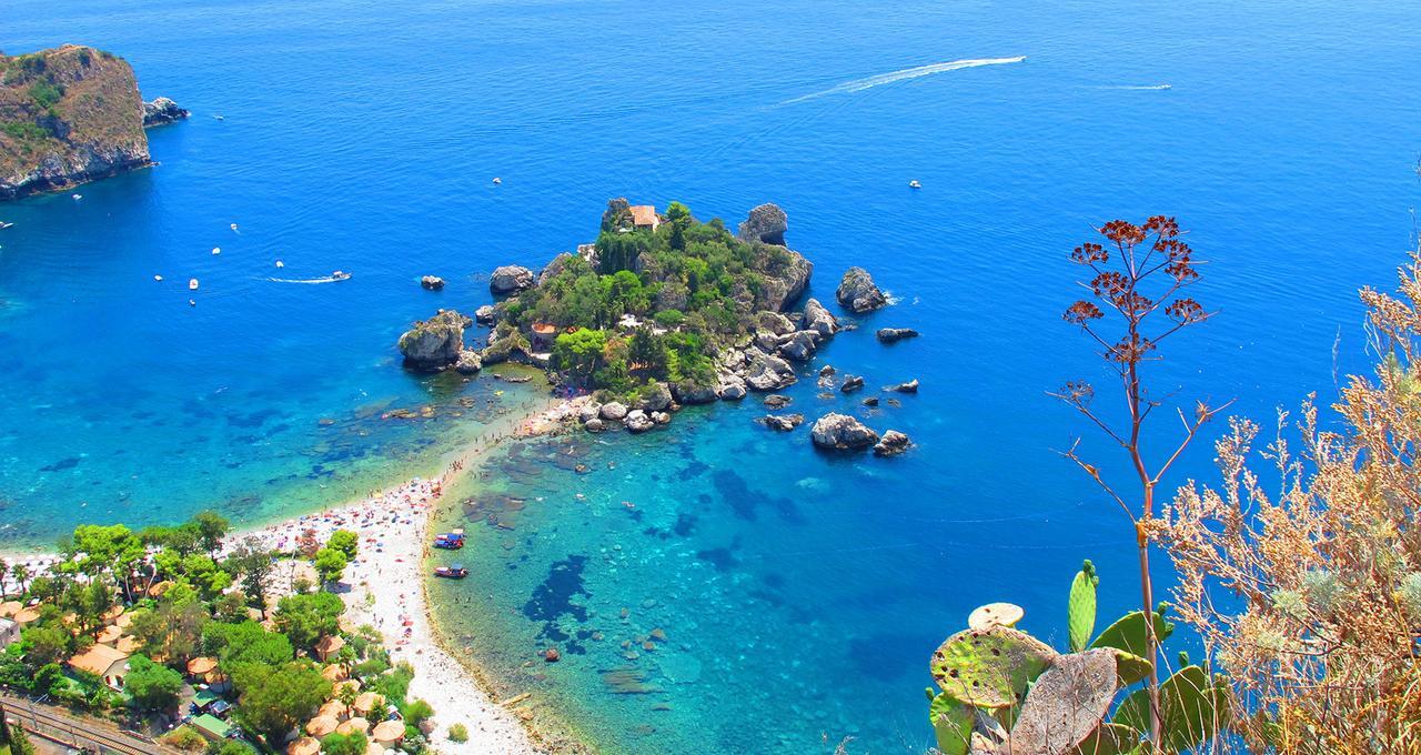الشقق الفندقية جيارديني ناكسوسفي  Baia Di Naxos المظهر الخارجي الصورة